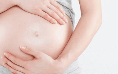 Abdominoplastia después del embarazo: todo lo que las nuevas mamás deben saber